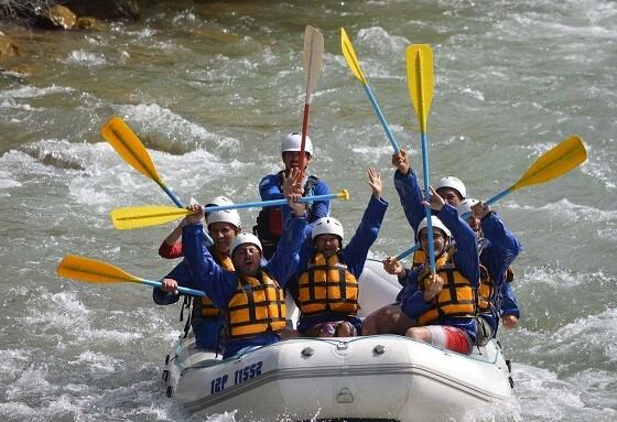 La actividad de rafting es una de las más elegidas.