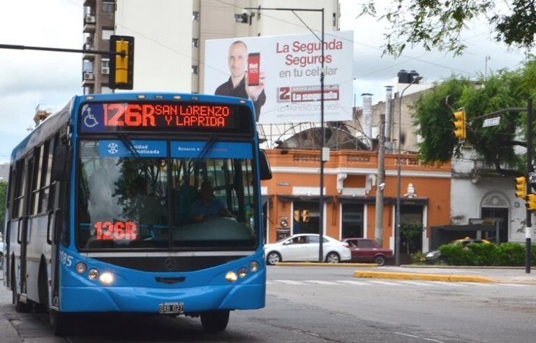 Comienzan a funcionar los colectivos de El Cacique y Movi