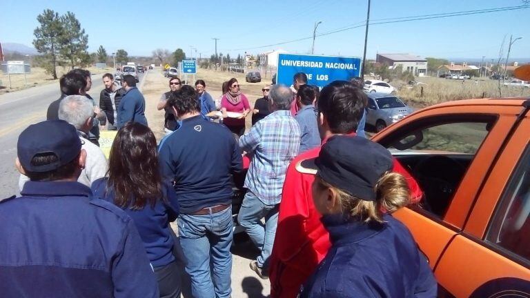 Movilización de vecinos autoconvocados en ruta N°1