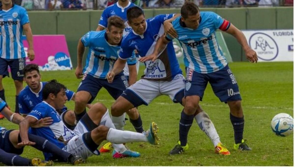 El empate entre Gimnasia y Juventud condenó al albo al descenso