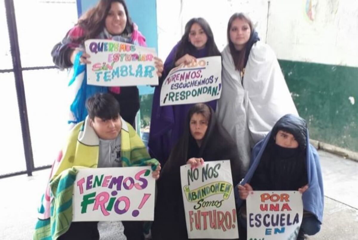 "Frazadazo": la Secundaria 53 no tiene gas hace tres años
