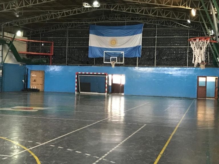 Polideportivo Ezequiel Rivero