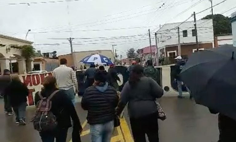 Manifestantes en Campo Santo.