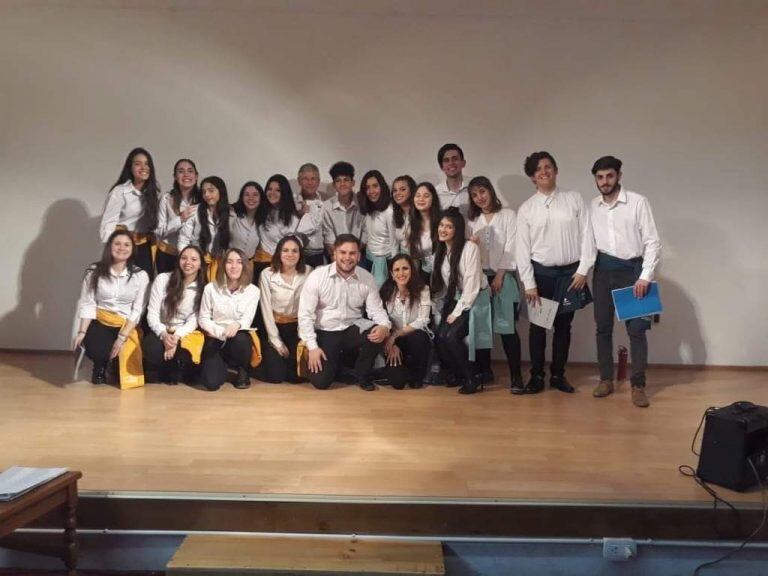 Coro de Jóvenes del Instituto Cultural de Bahía Blanca (web)