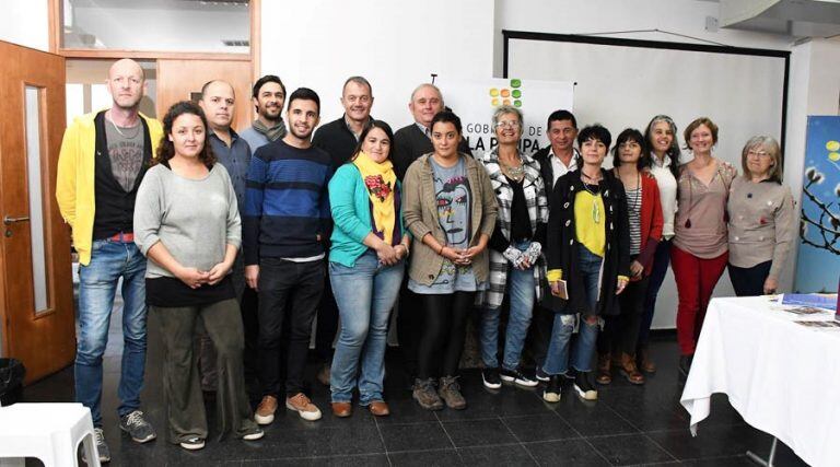 Los capacitadores junto al equipo de la Secretaría de Cultura (Gobierno de La Pampa)