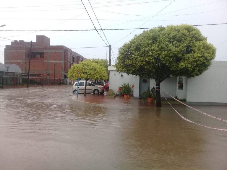 Calles de Arroyito lluvias del dia lunes