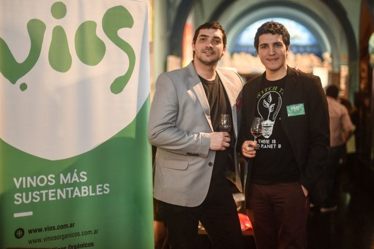 El periodista Pancho Barreiro y el Licenciado en Ciencias Ambientales Juan Pino, creadores de Feria de Vinos Orgánicos y Sustentables (Foto: Gentileza Feria)