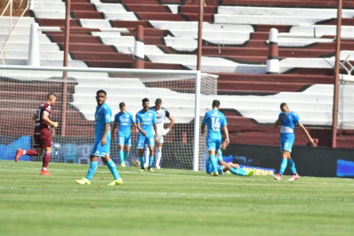 Belgrano perdió con Lanús y ya no depende de sí mismo para seguir en Primera