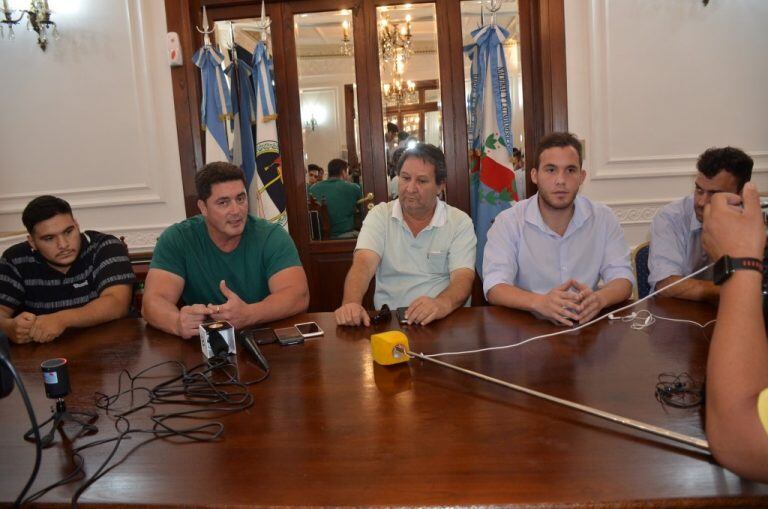 presentación pelea de la Tigresa Acuña