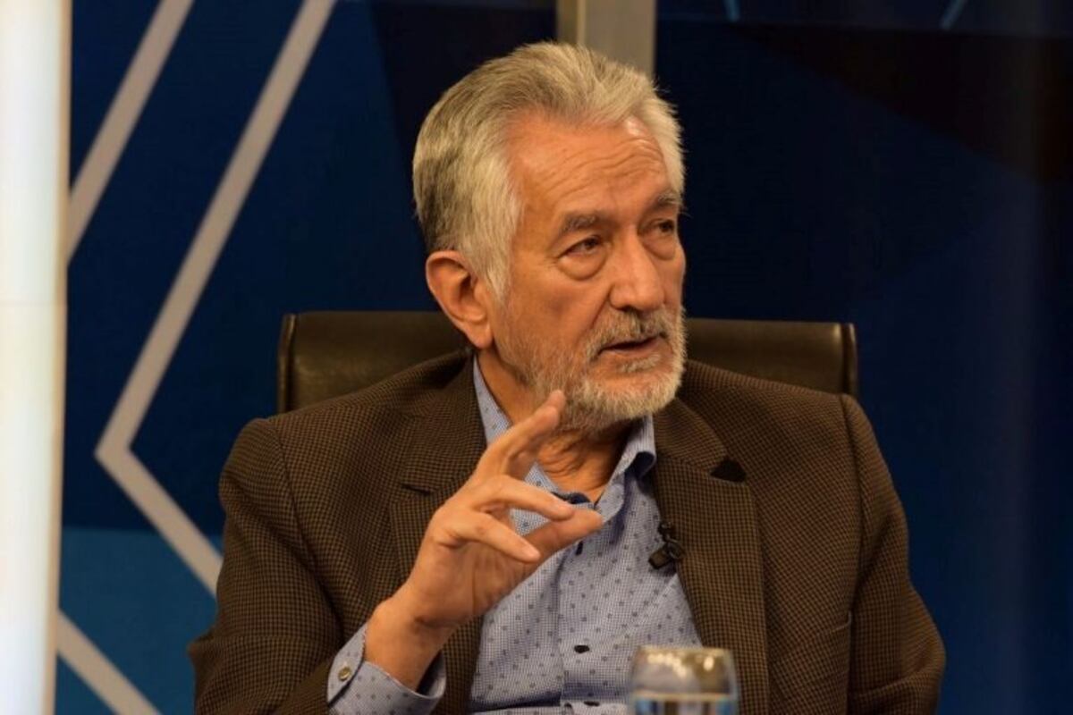 El gobernador de San Luis anunció el adelanto salarial del 7%, cláusula gatillo y créditos