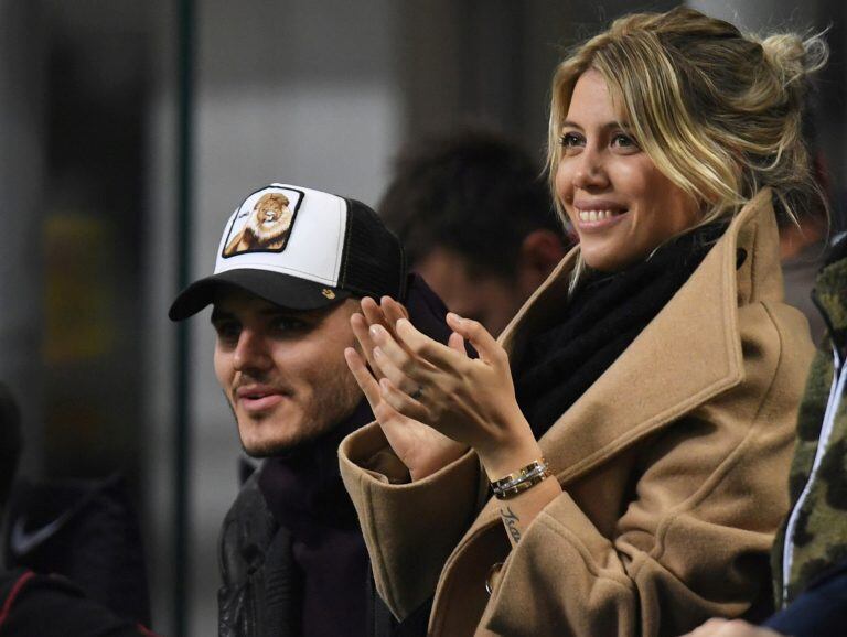 Wanda Nara y Mauro Icardi durante el partido entre Inter y Sampdoria (REUTER).