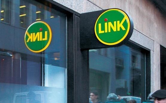 Este domingo habrá inconvenientes para operar online y retirar dinero en cajeros de la Red Link