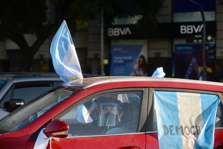 Banderazo por la República: las mejores fotos en el Obelisco (Fotos: Clarín)