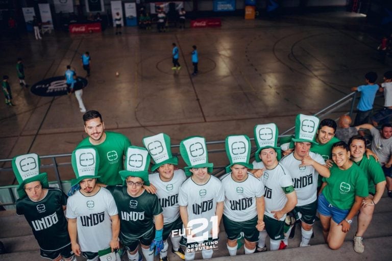 Las mejores imágenes del torneo de Futsal para chicos con Síndrome de Down que se llevó a cabo en Cordoba. (Facebook Fut 21)