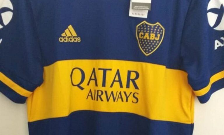 El modelo de la nueva camiseta de Boca que se filtró en las redes.