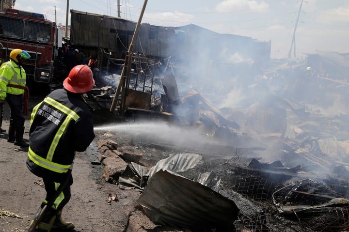 Los bomberons trabajando