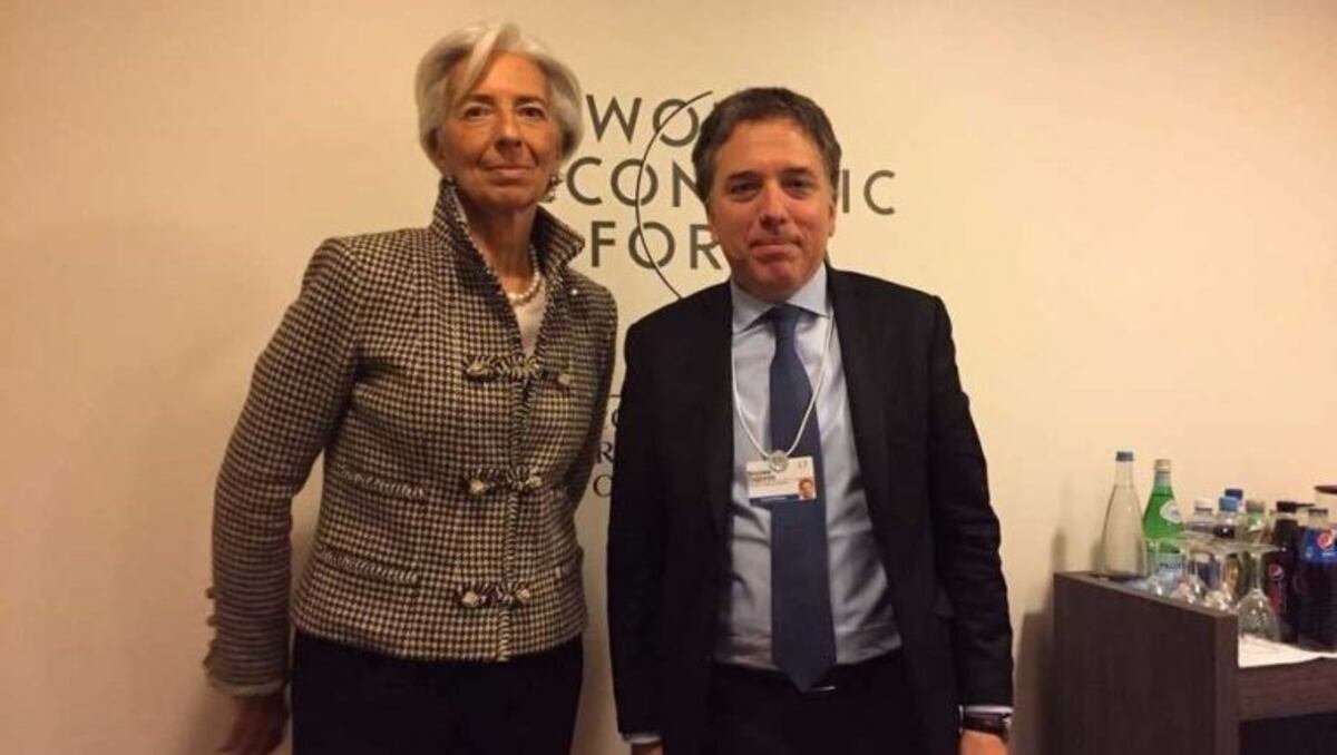 Argentina pedirá al FMI un acuerdo financiero stand by