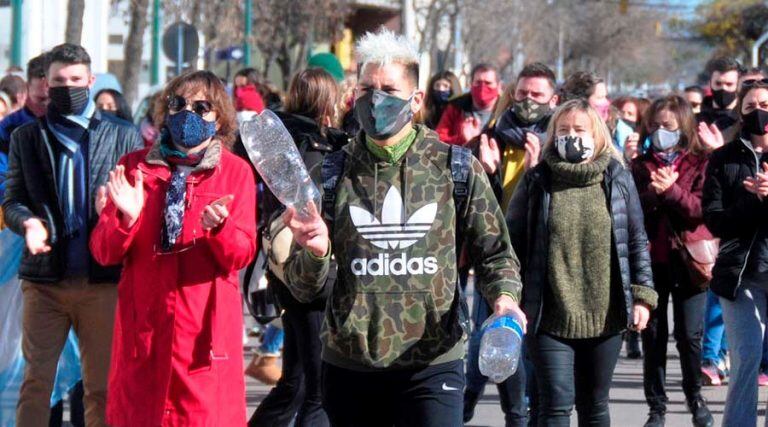 Protesta de comerciantes en Santa Rosa (El Diario)