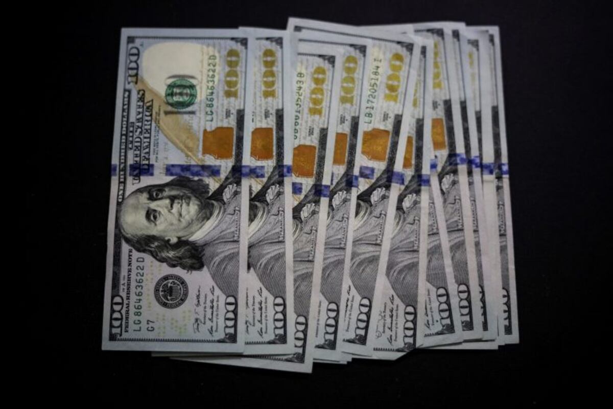 El dólar blue tocó un nuevo récord de $140