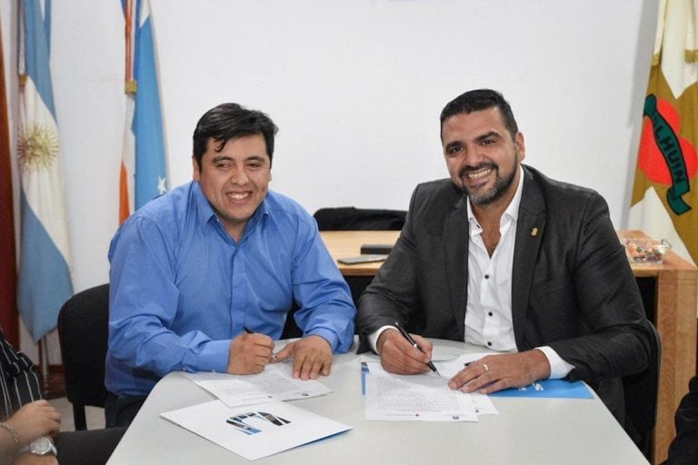 Harrington y Vuoto firmaron un convenio de colaboración y cooperación