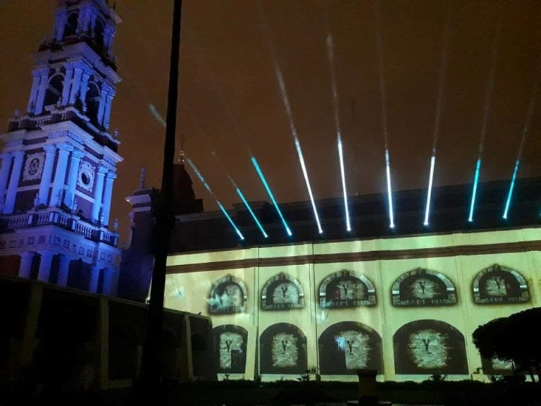 Luces de paz y bien en el Convento San Francisco (Facebook De Mis Pagos)