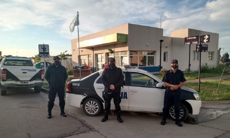 Los tres policías bahienses que le salvaron la vida a una beba