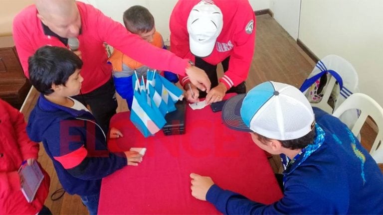 Uno de los campeones del mundo propuso que se enseñe sóftbol en escuelas paranaenses