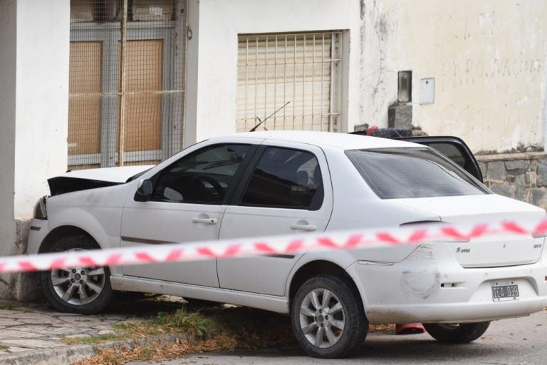 Persecución, un muerto y un prófugo en La Falda.