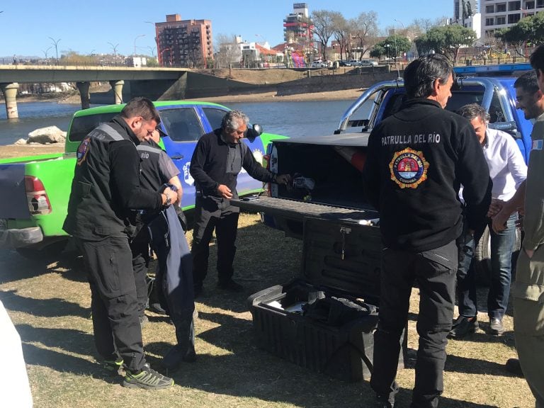 Operativo en en los desagües pluviales de Carlos Paz