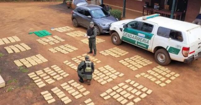 Incautan contrabando millonario de marihuana en Jardín América.