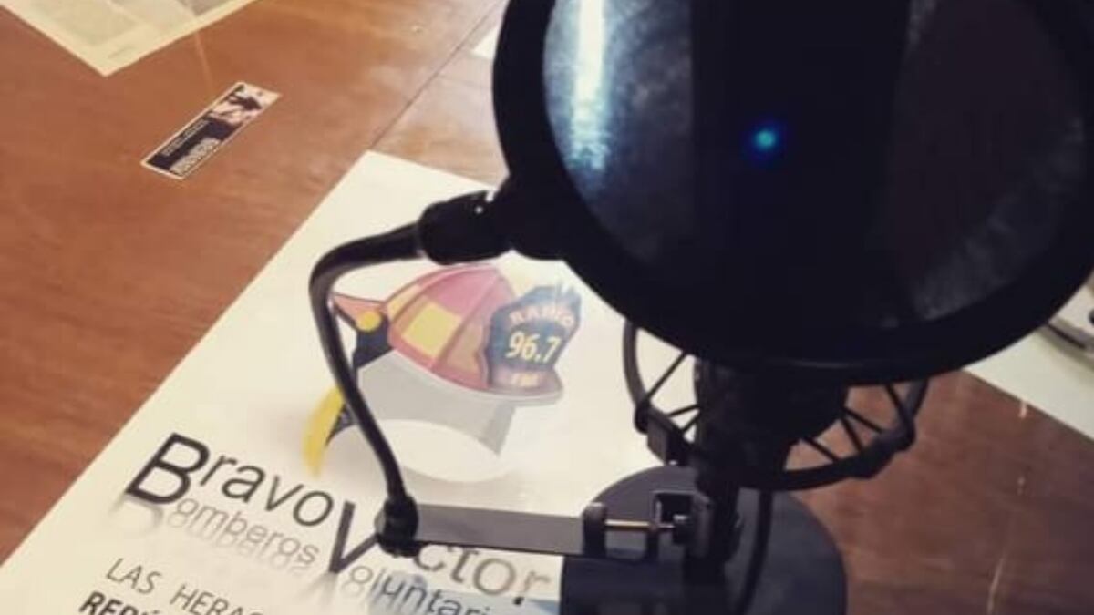 Día de la radio: “Bravo Victor” fue la primera liderada por bomberos en todo el país