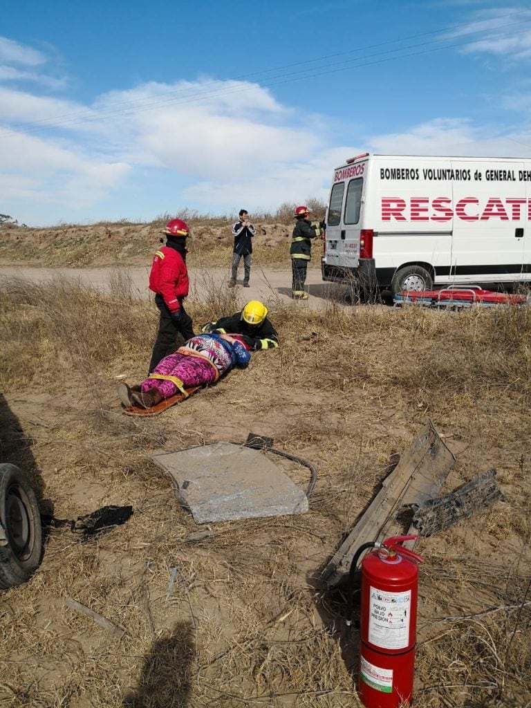 El accidente ocurrió en un camino rural cercano a la localidad de General Deheza.