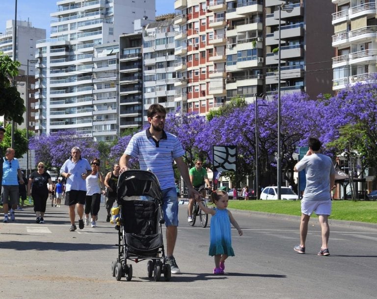 Podría volver la calle recreativa a Rosario. (Archivo)