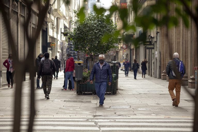 Calle Florida(Photographer: Erica Canepa/Bloomberg).