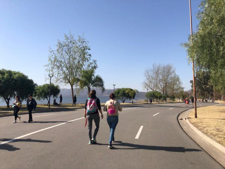 Costanera del Lago San Roque  (Foto: VíaCarlosPaz)