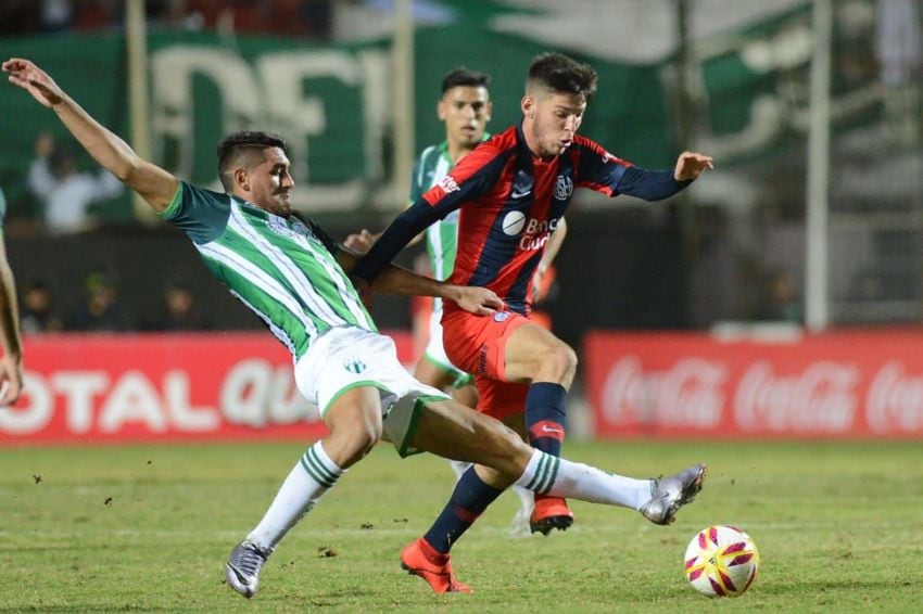 Estudiantes de San Luis eliminó a San Lorenzo de la Copa Argentina en una edición pasada.