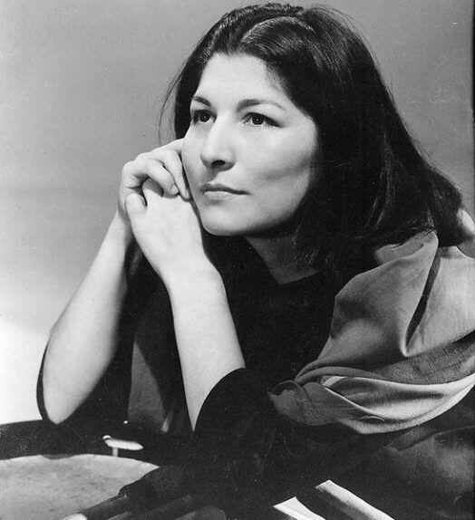 Mercedes Sosa con 25 años, en 1960. Crédito: Anne Marie Heinrich