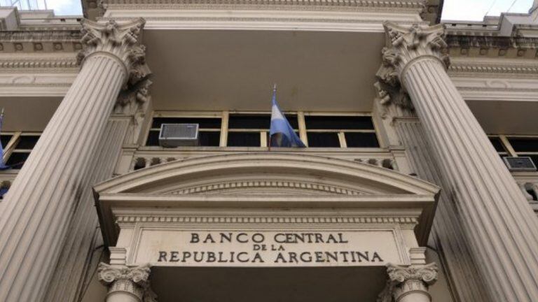 Un banco le retuvo la pensión por discapacidad