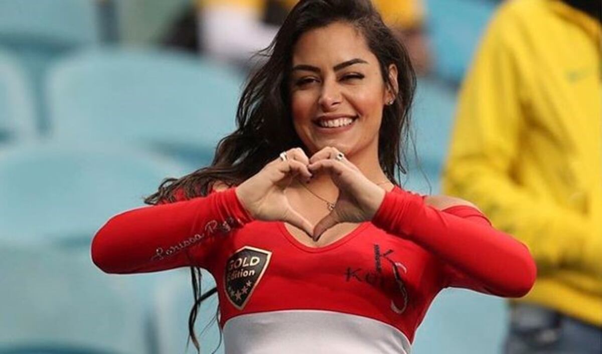 Larissa Riquelme se mostró con un conjunto de transparencias y revolucionó Instagram