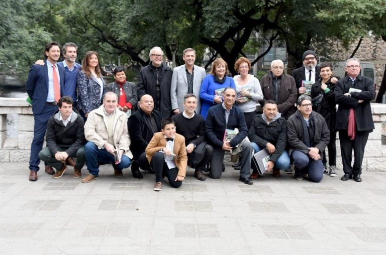 Los premios Jerónimo de la Gente 2019 fueron para Entre Costuras y Voces de la Esperanza.