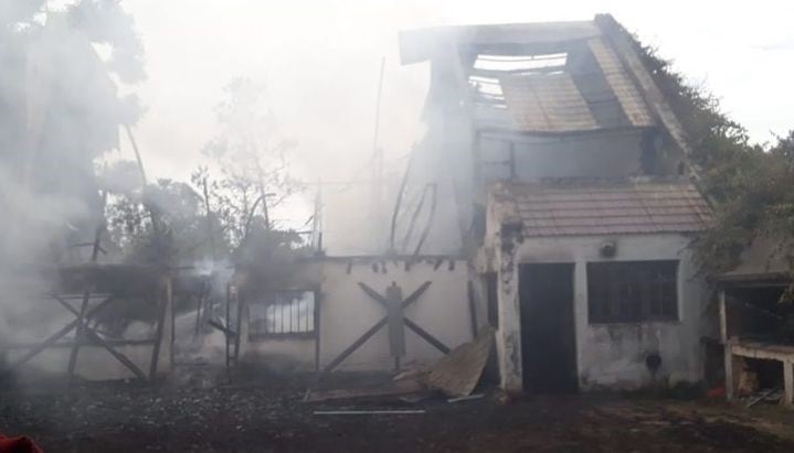 Casa incendiada en San Lorenzo, Salta. (Web)