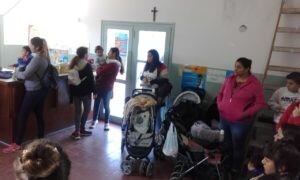 Madres de los niños del  Jardín de Infantes Rector Avanzi participando de la capacitación sobre Dengue, Zika y Chikungunya.