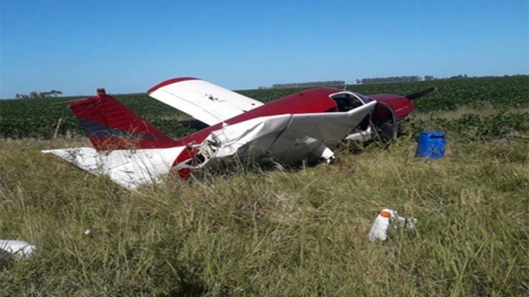 La avioneta quedó abandonada cerca de la localidad de Naré. (@jufarusf)