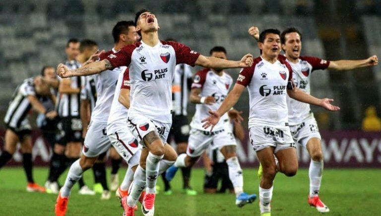 Colón de Santa Fe, tras pasar a la final de la Copa Sudamericana. (Colón)