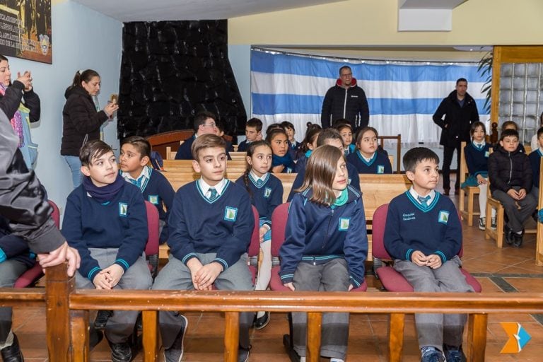 Alumnos visitan Legislatura