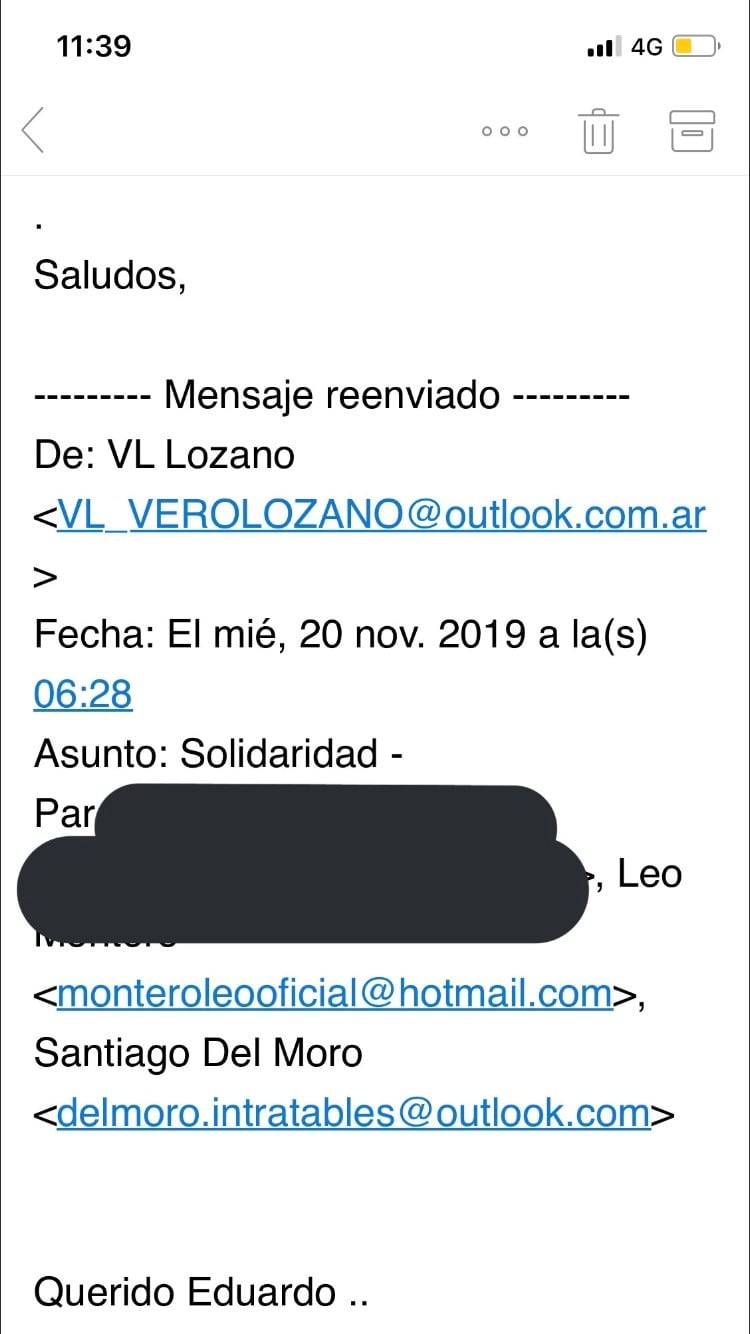 El estafador usa los nombres de Leo Montero y Santiago del Moro