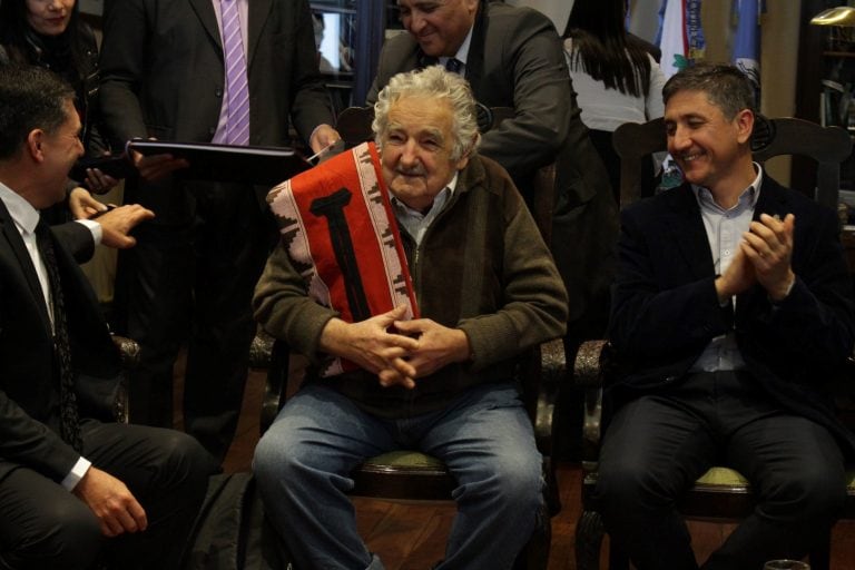 Visita de José Mujica a la UNLaR