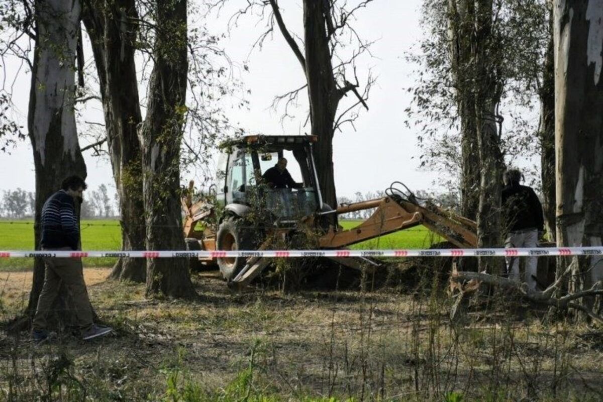 Resultados negativos en el primer día de excavación en busca de los restos de Paula Perassi