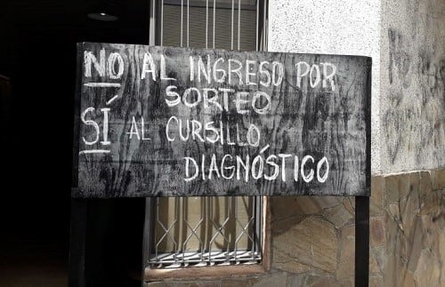 Alumnos de la escuela Nigelia Soria tomaron el colegio de forma simbólica. (ATE)