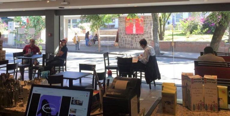 A partir de este sábado el público puede concurrir a las confiterías y restaurantes en Jujuy, siguiendo las normas de bioseguridad.